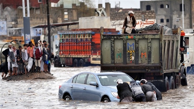 Yemen'de sel felaketi: 5 kişi öldü