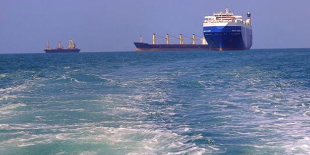 Yemen'deki Husiler geri adım atmıyor! 4 gemiyi vuruklarını açıkladılar