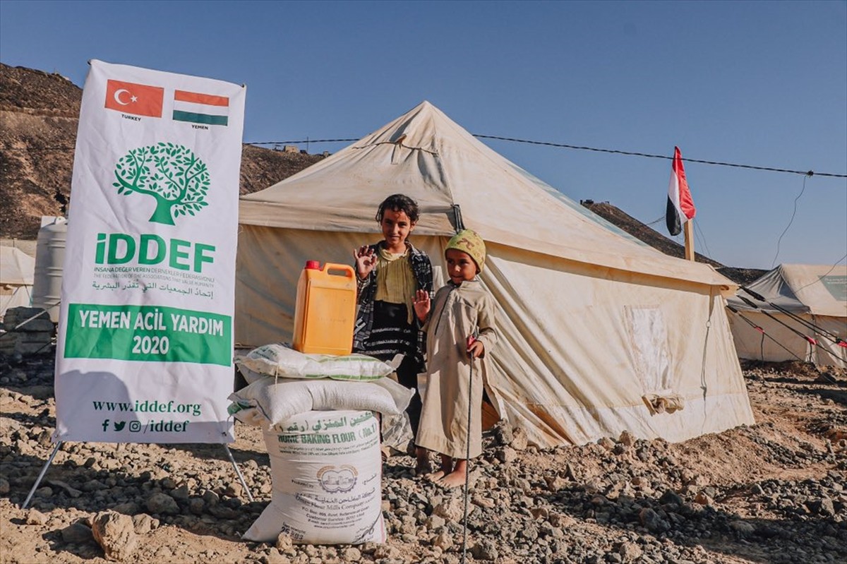 Yemen’deki mazlumlar İDDEF’le güldü