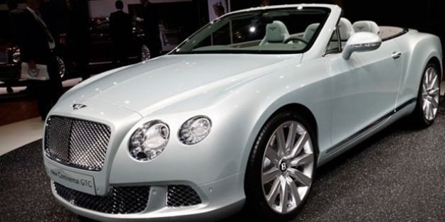 Yemen'i vuran her pilota lüks otomobil