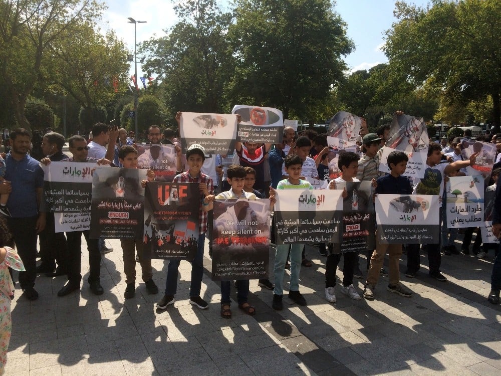 Yemenliler BAE’nin saldırılarını protesto etti 