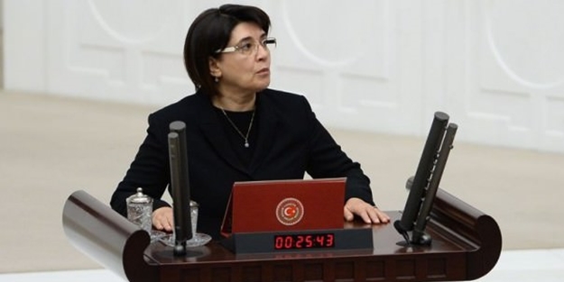 Leyla Zana'ya kötü haber geldi