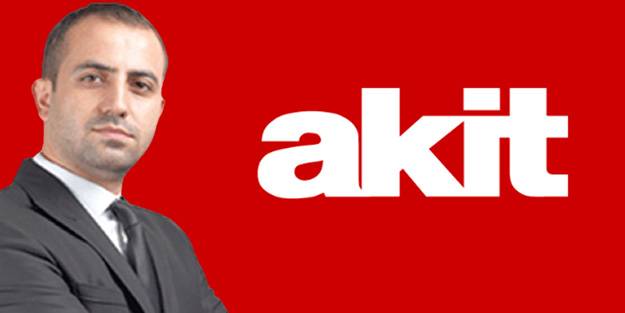 Yeni Akit Haber Müdürü Murat Alan'a yılın gazetecisi ödülü