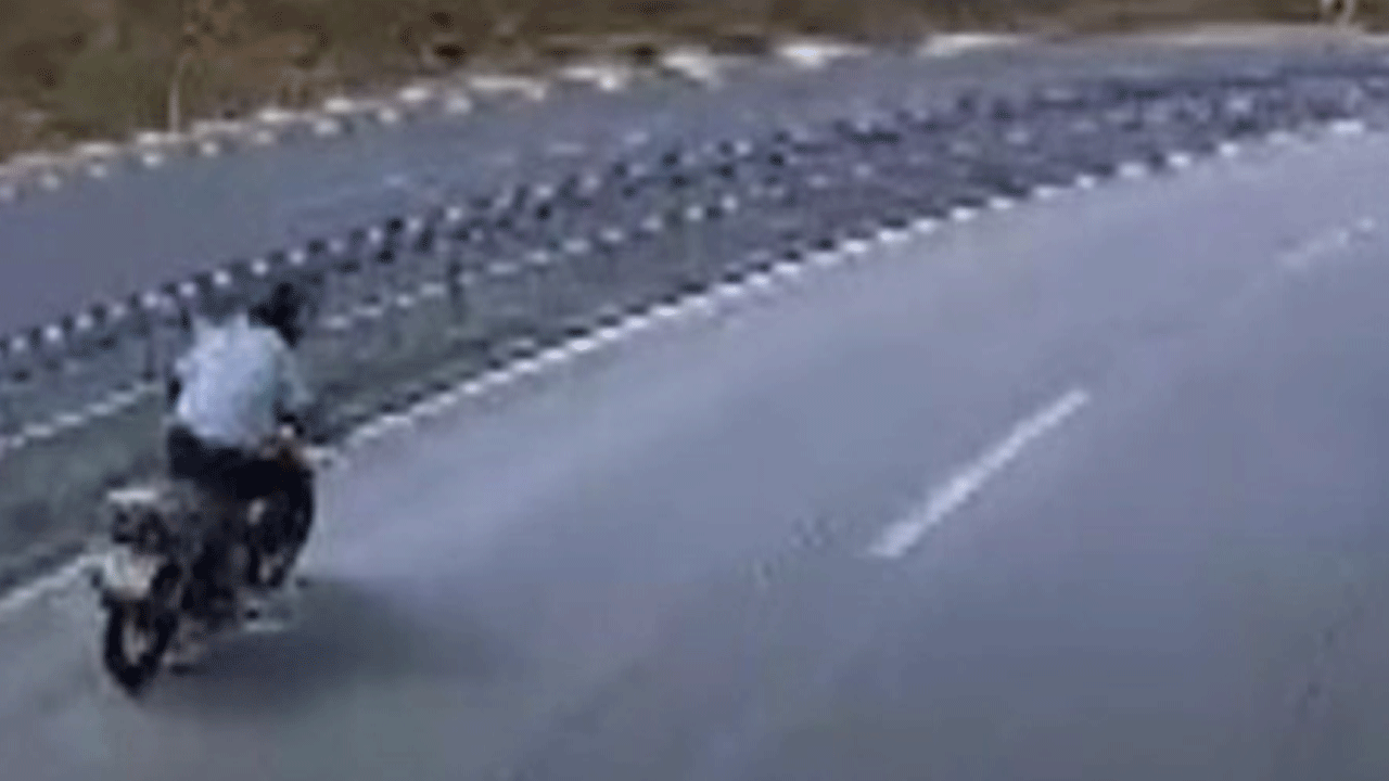 Yeni aldığı motorla ölüme böyle gitti!