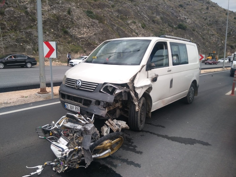 Yeni aldığı motosikletiyle kaza yaptı, hayatını kaybetti 