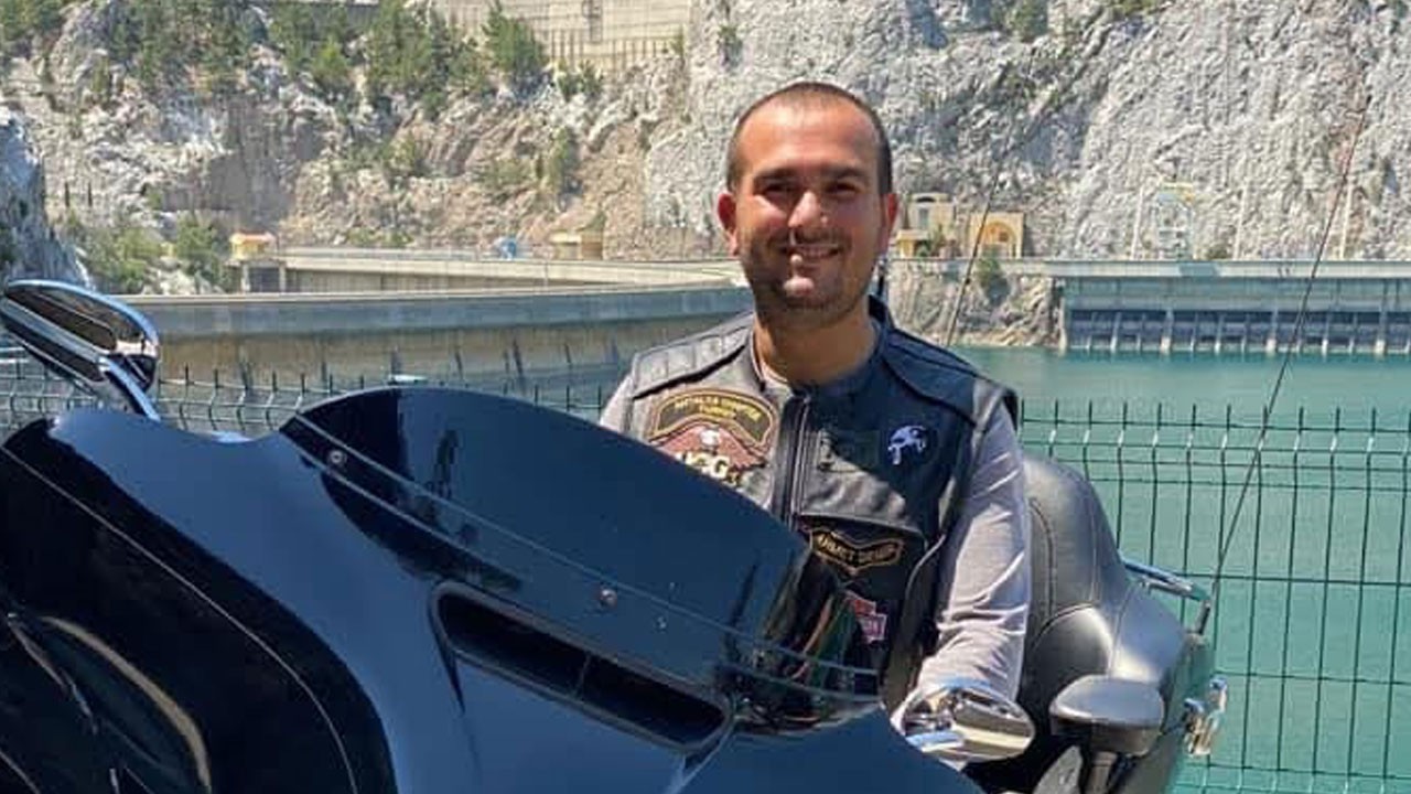 Yeni aldığı motosikletle ilk yolculuğu ölümle bitti