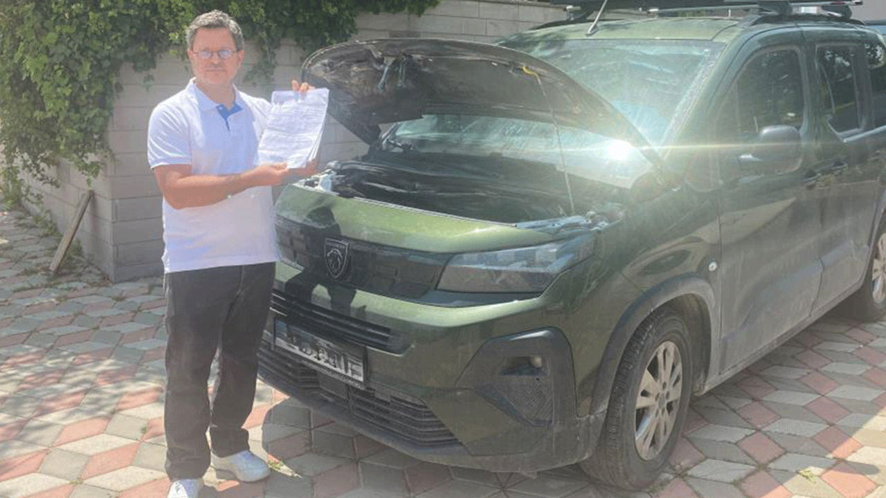 Yeni araba aldı, başına gelmeyen kalmadı!