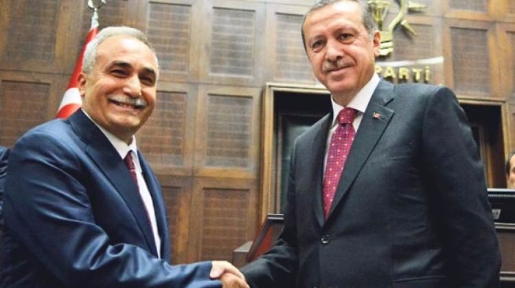 Yeni bakan gönülleri fethetti