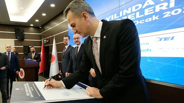 Yeni başlatılan AR-GE projelerinin imza töreni gerçekleştirildi