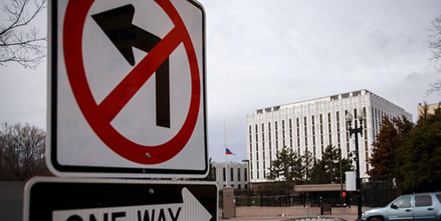 Yeni 'Berlin duvarı' inşa edilmeye çalışılıyor