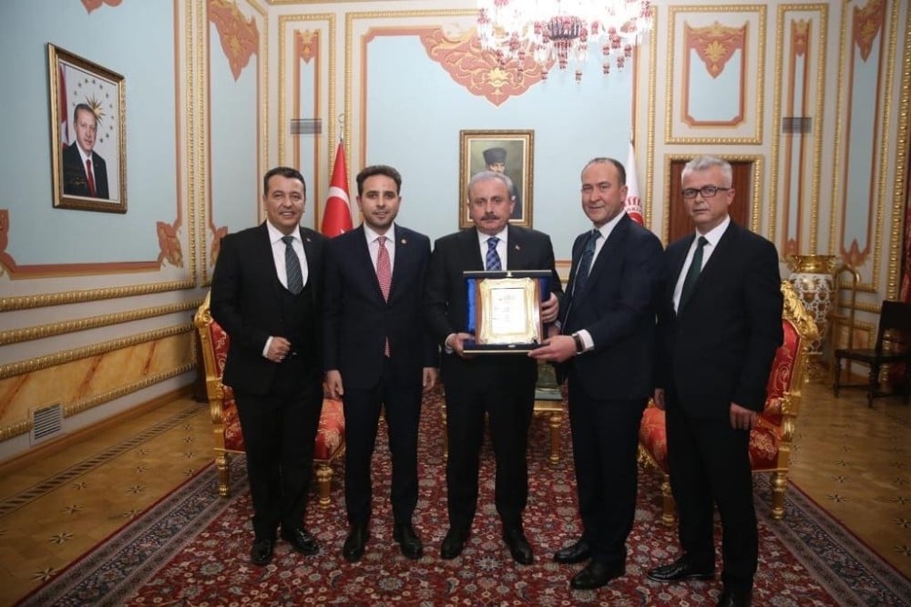 Yeni Bir Hayat Yeni Bir Nefes Derneği’nden Meclis Başkanı Şentop’a ziyaret 