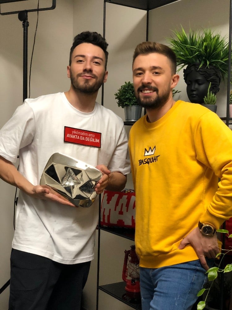 Yeni bir social brand doğuyor; ’Vox10 Mood’ 