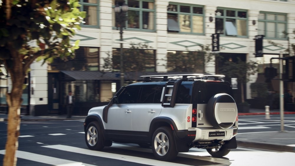 Yeni Defender’a bir ödül daha geldi