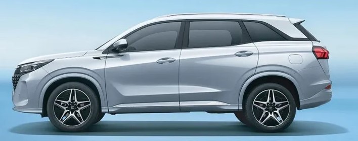 Yeni DFSK E5 Türkiye'de satışa çıkmaya hazırlanıyor!