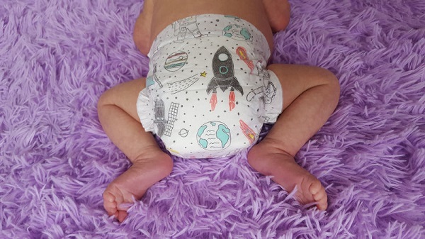 Yeni doğan bebekler günde kaç kez dışkılar?