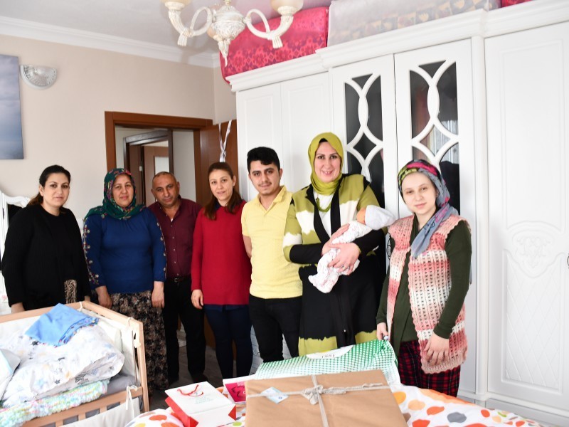 Yeni doğan ziyaretleri devam ediyor 