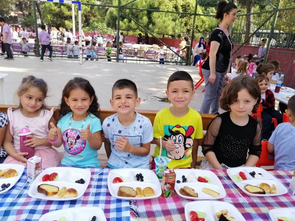 Yeni eğitim öğretim yılında kahvaltı etkinliğinde buluştular 