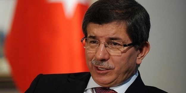 Genel başkan açıklanırken Davutoğlu neredeydi?