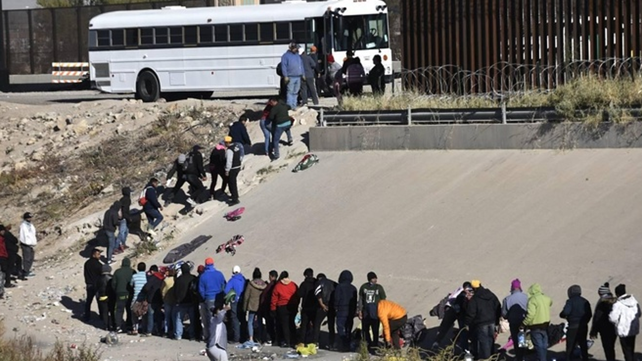 Yeni göçmen konvoyu ABD'ye doğru yola çıktı!