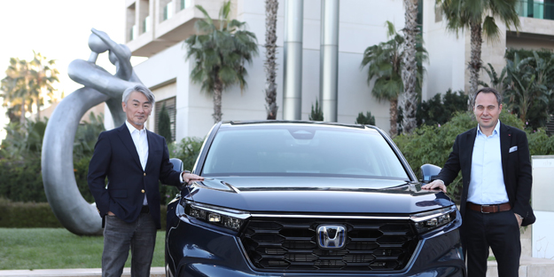 Yeni Honda CR-V e:HEV Türkiye'de satışa çıkıyor... Ortalık karışacak! Operasyonu 'Başlattık' diyerek tüm Türkiye'ye duyurdular