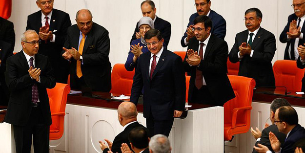 Yeni hükümete güvenoyu!