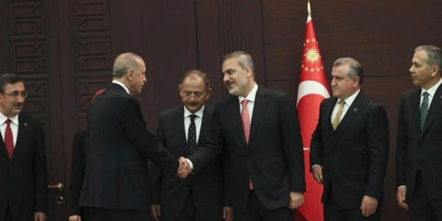 Yeni kabinede çarpıcı 'Hakan Fidan' detayı! 101 yıl sonra bir ilk gerçekleşti