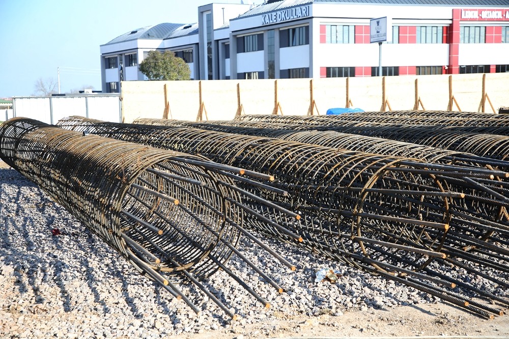Yeni köprü ve duble yol için çalışmalar başladı 