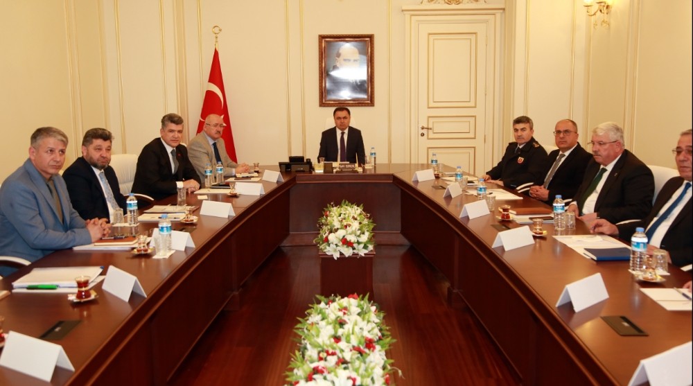 Yeni Koronavirüs toplantısı yapıldı 
