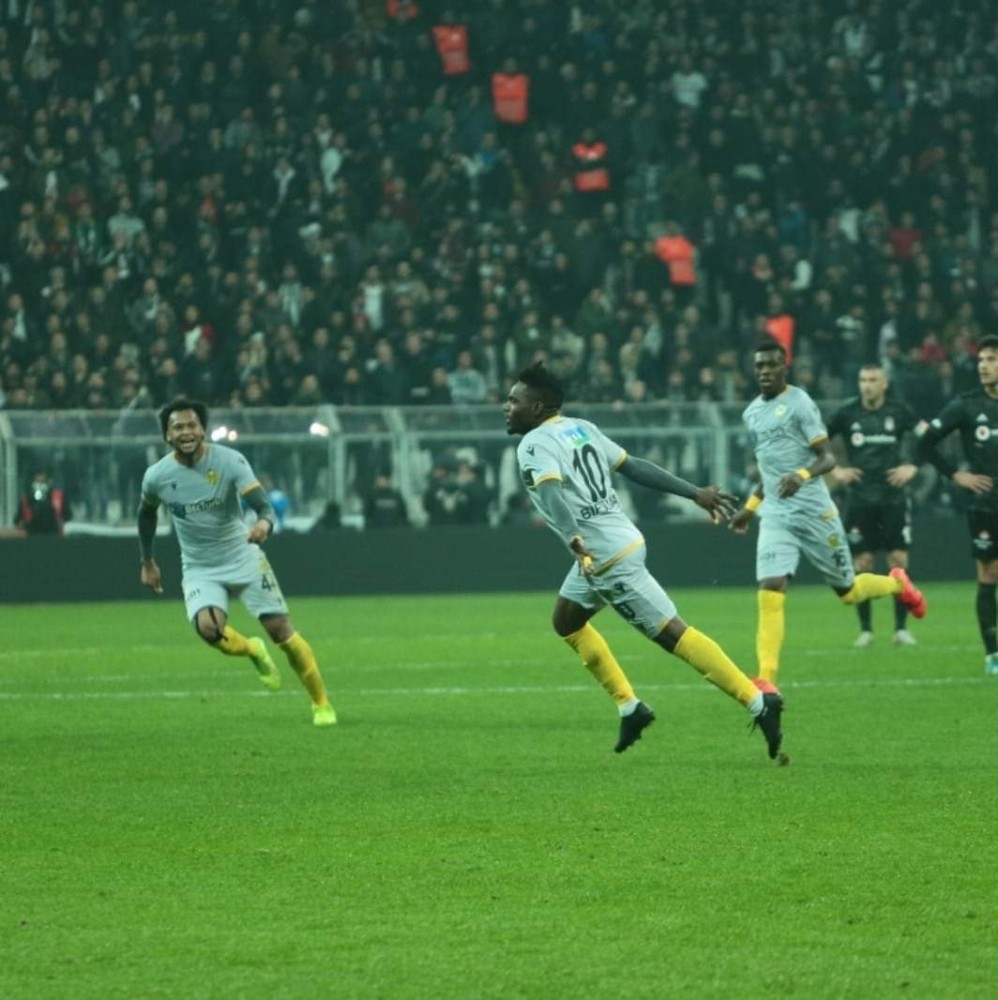 Yeni Malatyaspor Bifouma ile sözleşme yeniledi 