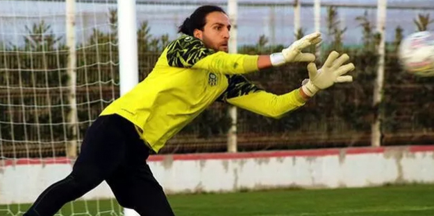 Yeni Malatyaspor kalecisi Ahmet Eyüp Türkaslan'dan umutlandıran haber!