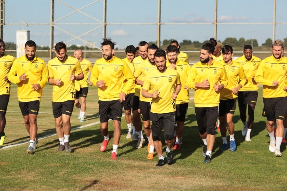 Yeni Malatyaspor Partizan maçı kadrosunu UEFA’ya bildirdi 