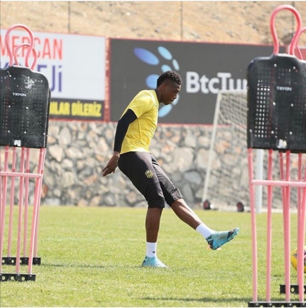 Yeni Malatyaspor’da futbolcular tesisleri dönüşümlü kullanıyor 