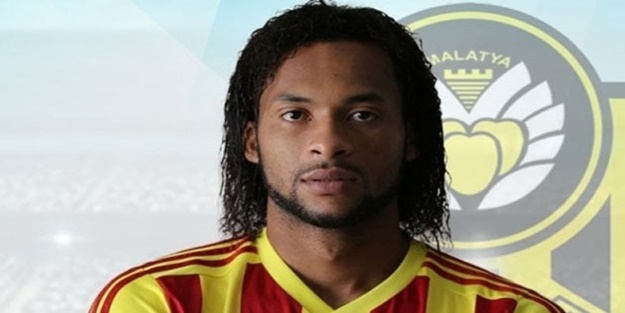 Yeni Malatyaspor'lu Arturo Mina'ya Arjantin ekibi talip oldu!