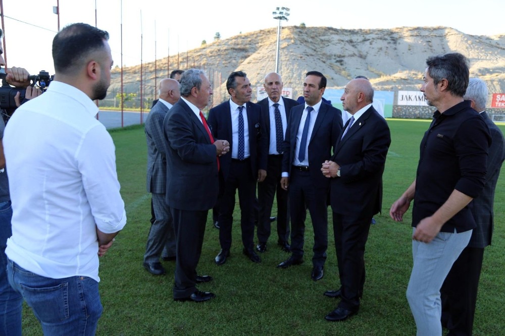 Yeni Malatyaspor’un tesis projesine TFF Başkanı Özdemir’den destek sözü 