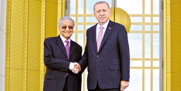 Yeni 'Müslüman dünya' düzeni için ilk adım!
