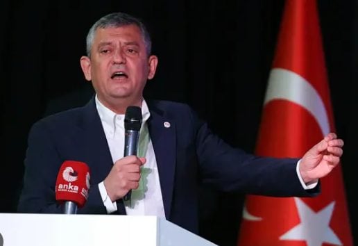 Yeni Parti'de Adaylık Krizi!