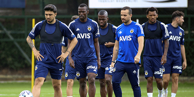 Fenerbahçe, Çaykur Rizespor'a karşı hazırlıklarını sürdürdüyor