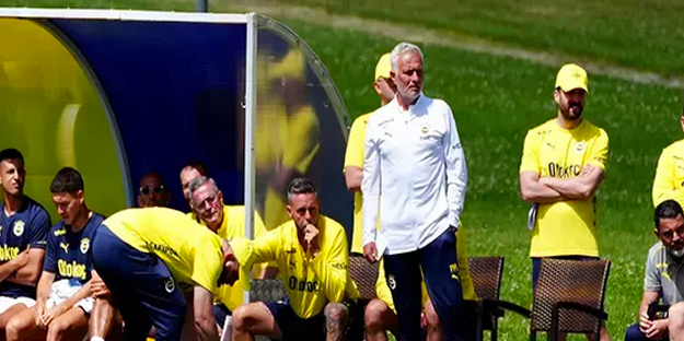 Yeni sol kanat belli oldu! Mourinho 'Fenerbahçe'ye gel' dedi, milyon eurodan vazgeçti