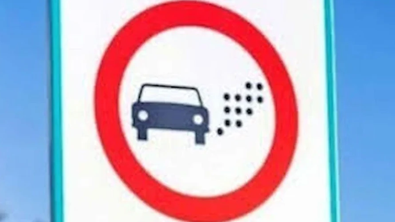 Yeni trafik levhası tanıtıldı! Bakın ne anlama geliyor