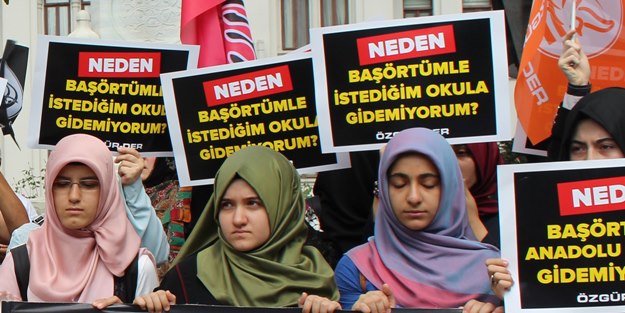 Yeni Türkiye eski yönetmelik... BAŞÖRTÜSÜNE HER YERDE ÖZGÜRLÜK!