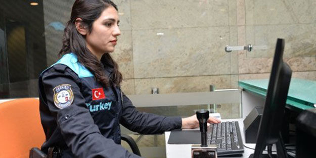 Yeni üniformalar tartışmaya neden oldu