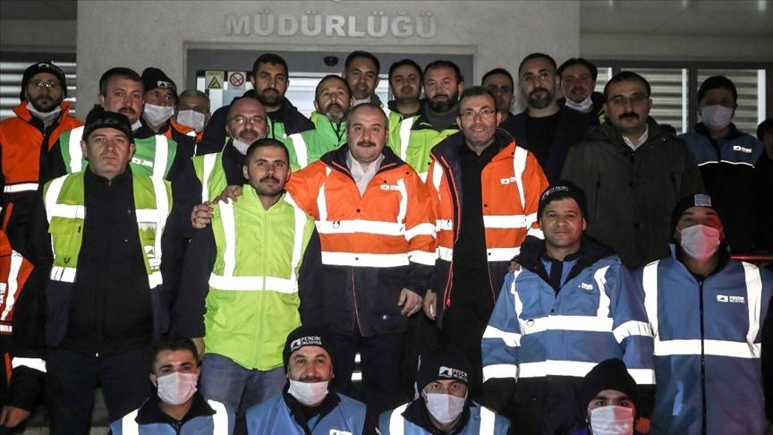 Yeni yıla işçilerle birlikte girdi