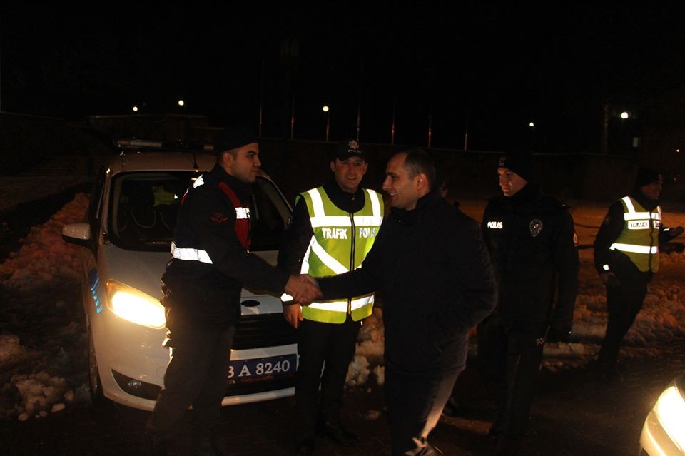 Yeni yıla köy ziyaretleri yaparak girdi 