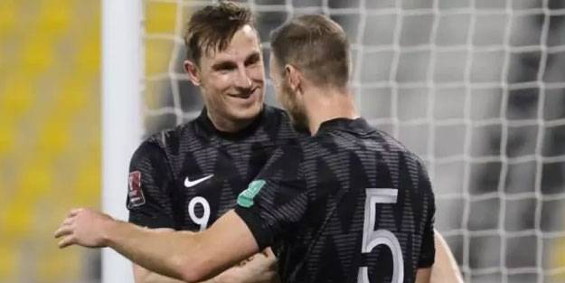 Yeni Zelanda finali garantiledi