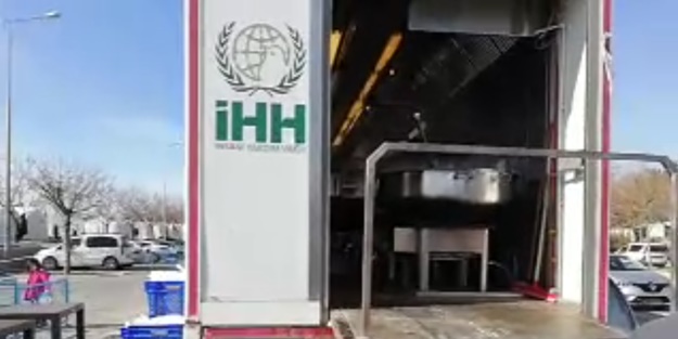 Yeniakit deprem bölgesinde çalışmaları yerinde inceledi