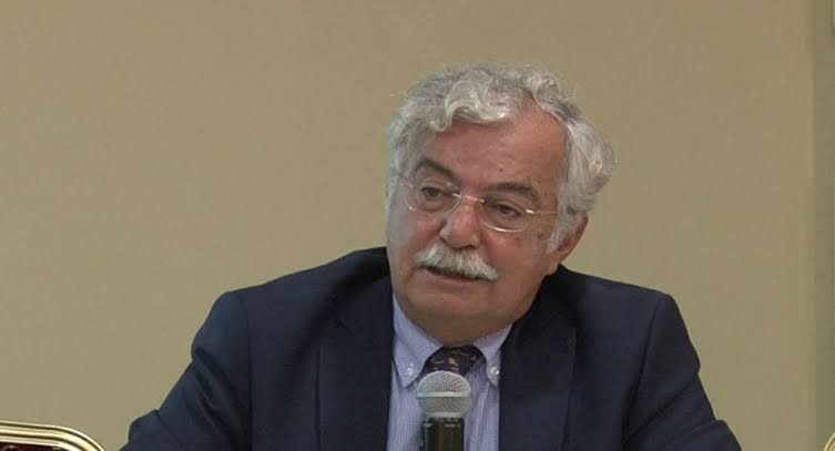 yeniakit.com.tr’ye konuşan eski Dışişleri Bakanı Şükrü Sina Gürel: Kıbrıs'ta iki devletli çözüme yönelmek gerek