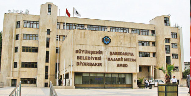 Yeniakit.com.tr’ye konuşan MHP’li başkandan kayyım açıklaması: Belediyeler ideolojik propaganda yeri değildir