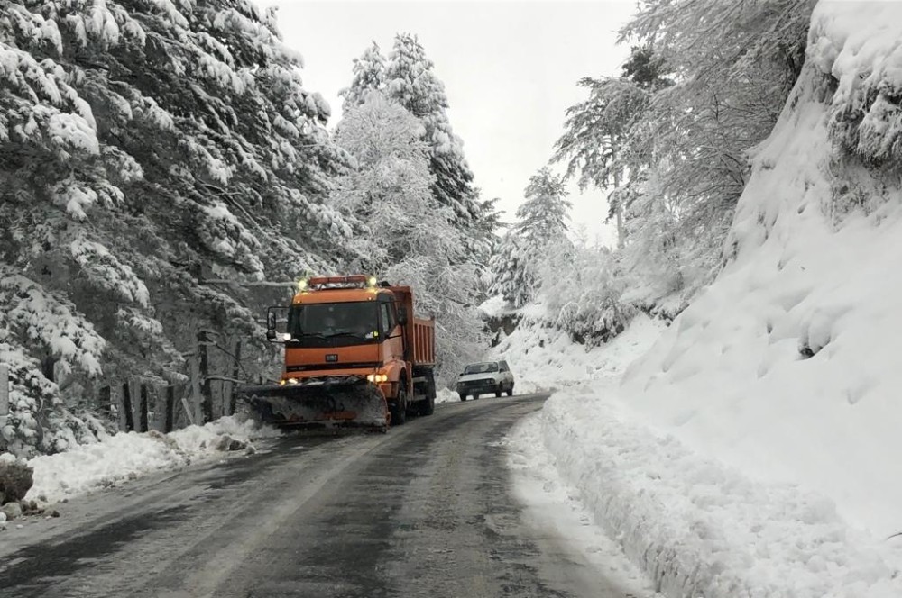 Yenice’de 13 köy yolu kapandı 