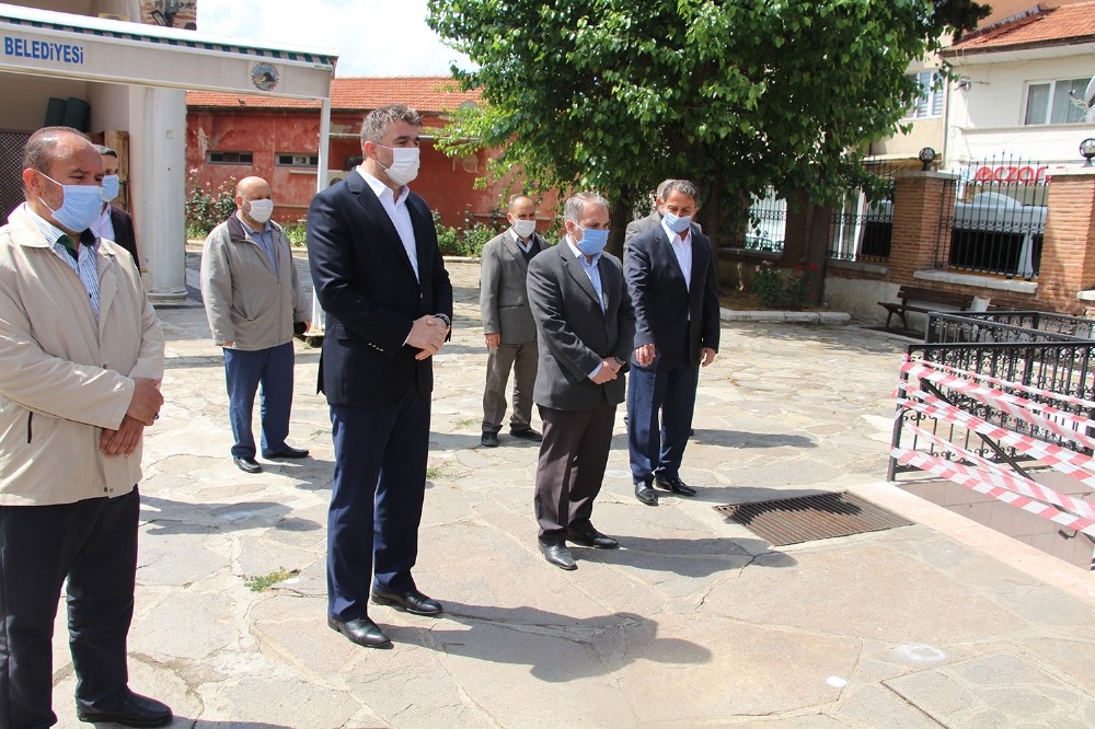 Yeniden ibadete açılan camiler için kurban kesildi 