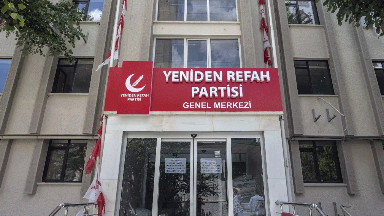 Yeniden Refah Partili isimden büyük kepazelik! Valilikten jet hızında açıklama